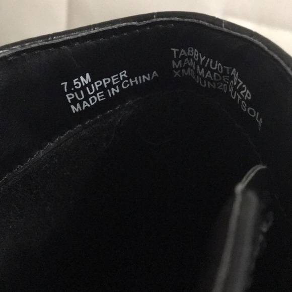 NWOT Boots basic for work - Picture 4 of 6